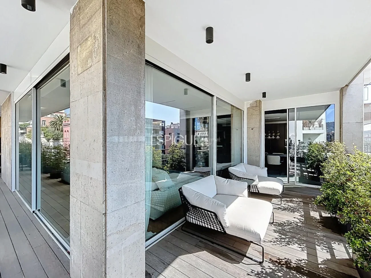 Espectacular piso de diseño en Via Augusta