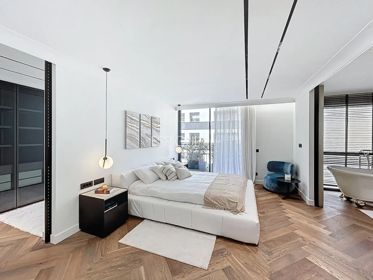 Espectacular piso de diseño en Via Augusta