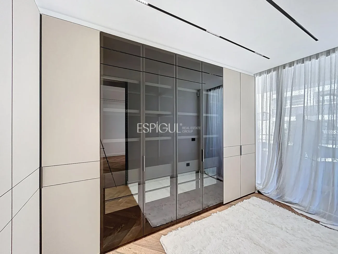 Espectacular piso de diseño en Via Augusta