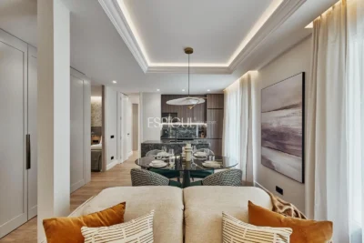 Spectaculaire appartement rénové à Velázquez