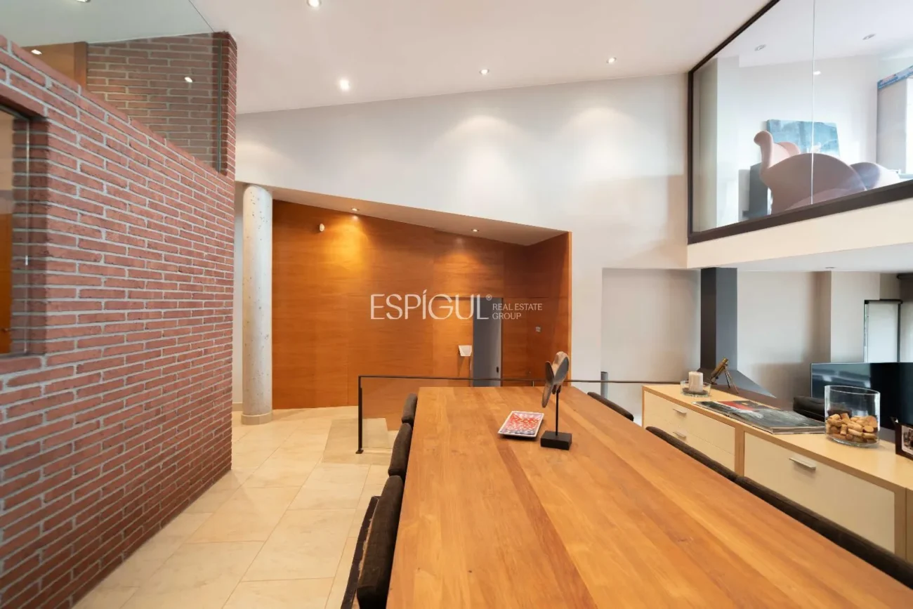 Espléndida casa en Llambillas