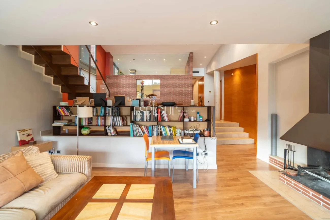 Espléndida casa en Llambillas