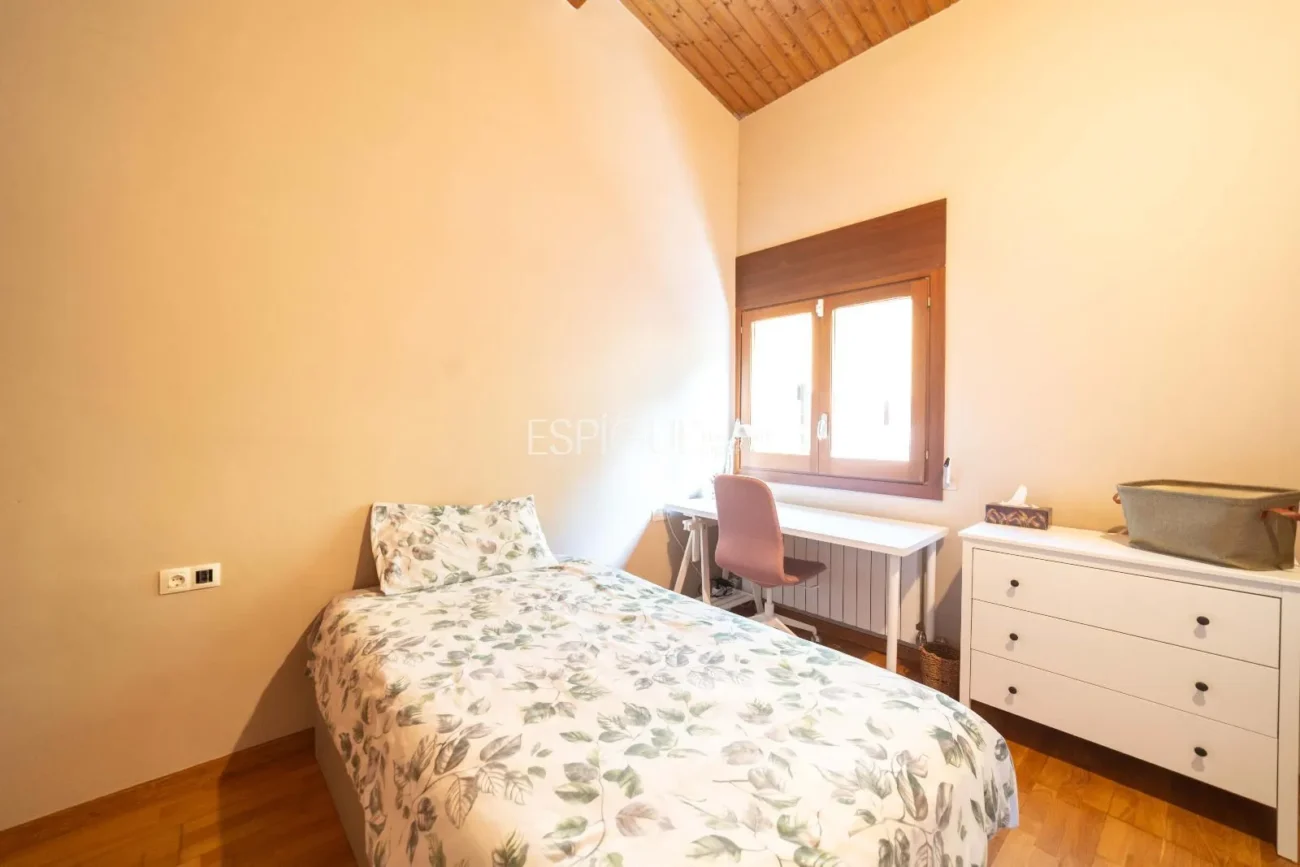 Великолепный дом в Льямбильясе