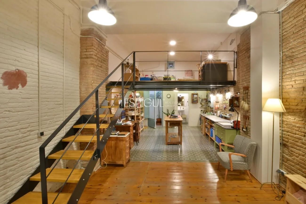 Estudio con identidad propia en calle Muntaner