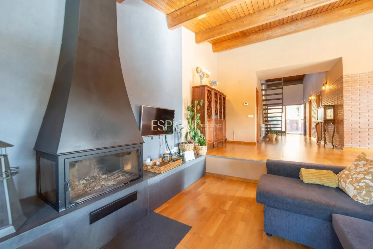 Außergewöhnliches Haus auf dem Golfplatz Girona