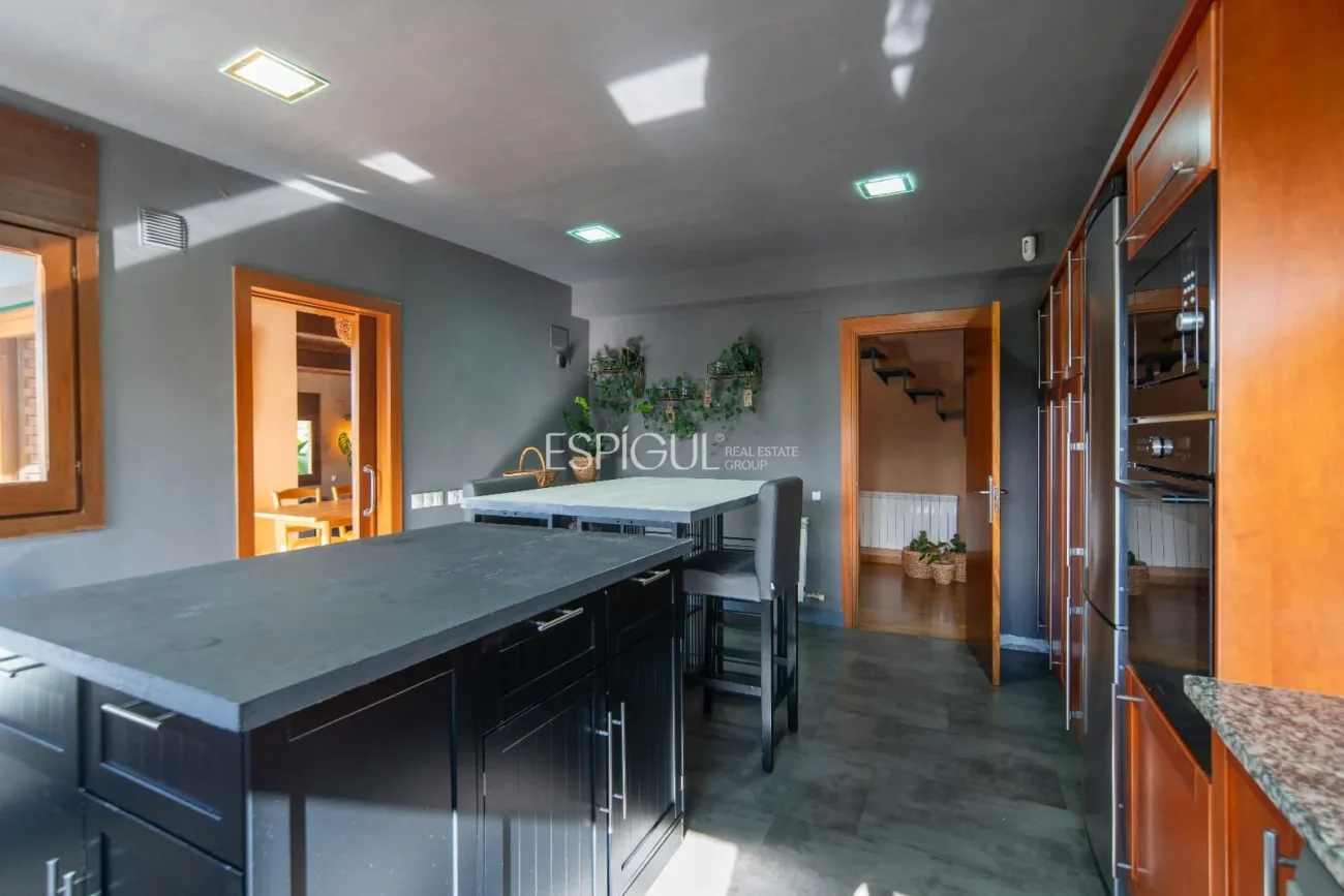 Außergewöhnliches Haus auf dem Golfplatz Girona