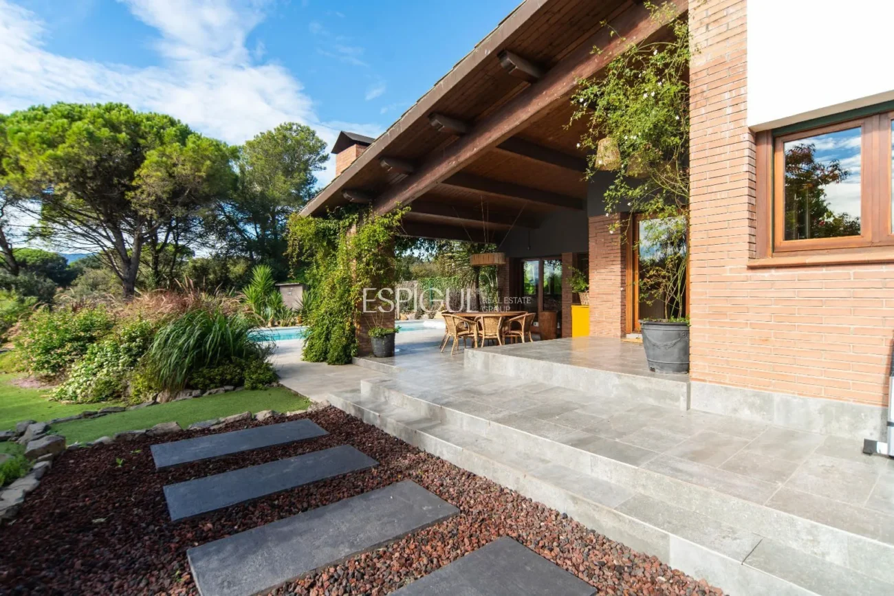 Außergewöhnliches Haus auf dem Golfplatz Girona
