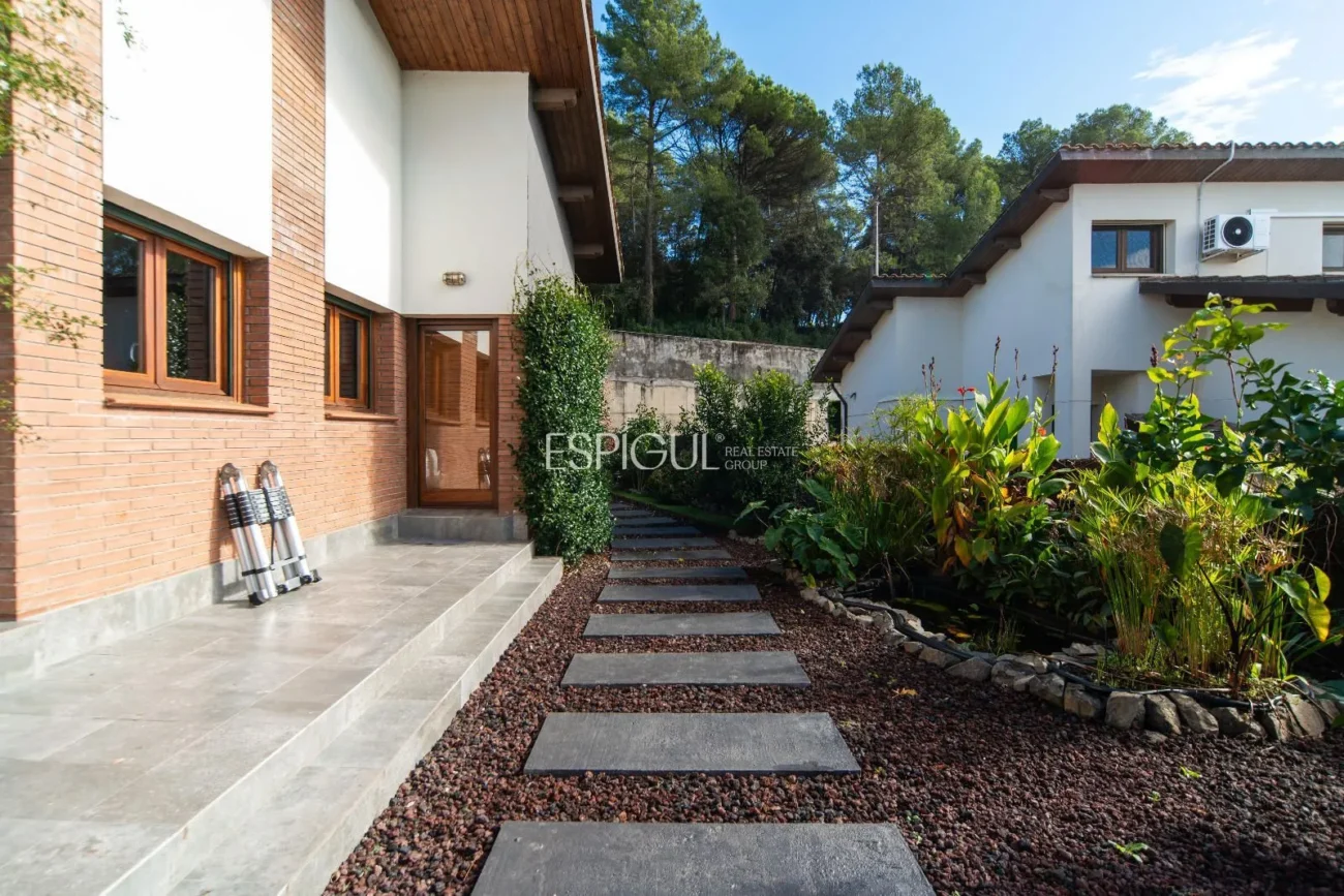 Außergewöhnliches Haus auf dem Golfplatz Girona