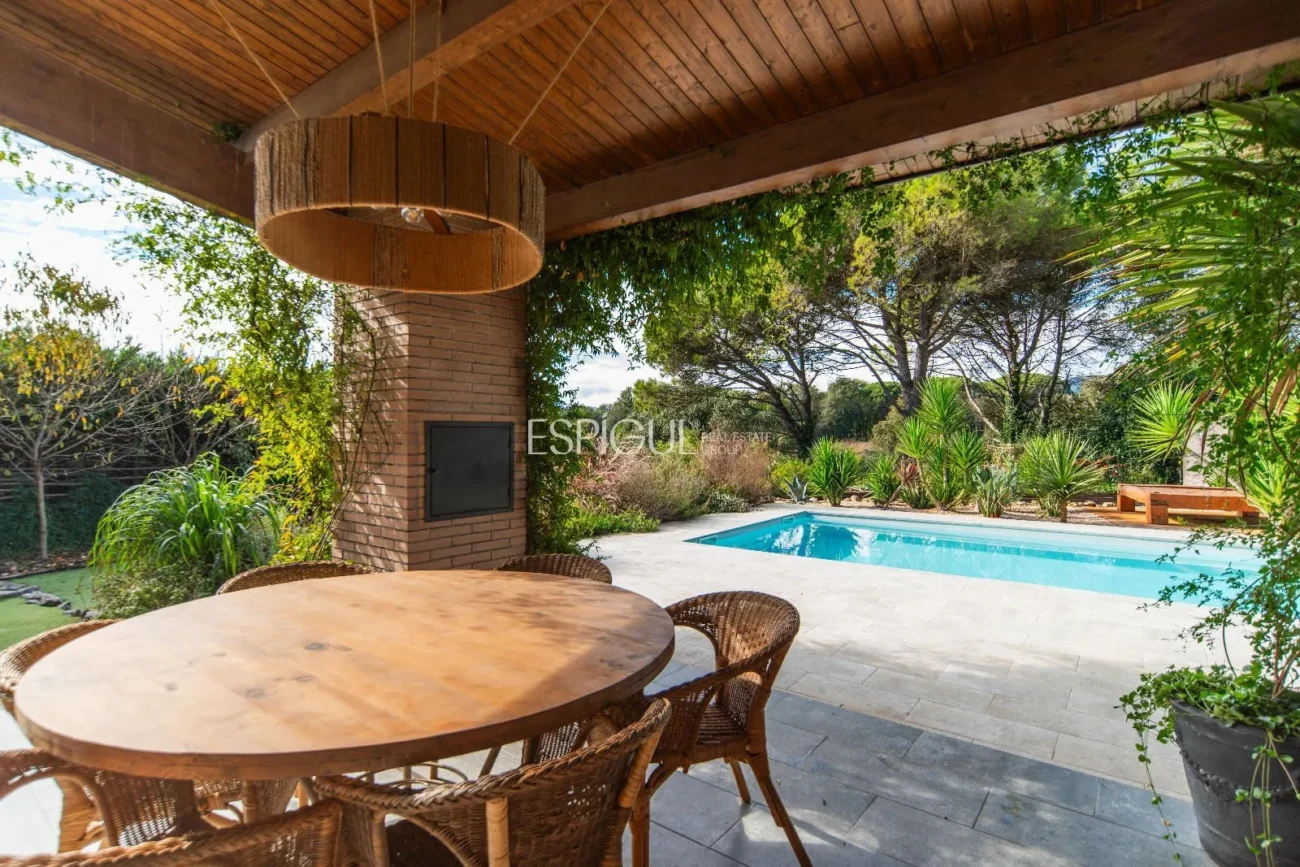 Außergewöhnliches Haus auf dem Golfplatz Girona