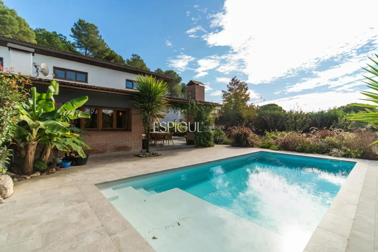 Außergewöhnliches Haus auf dem Golfplatz Girona