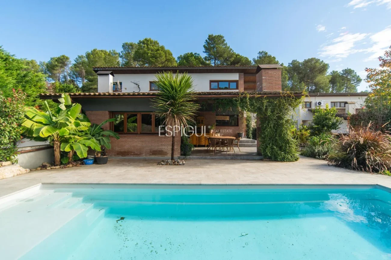 Außergewöhnliches Haus auf dem Golfplatz Girona