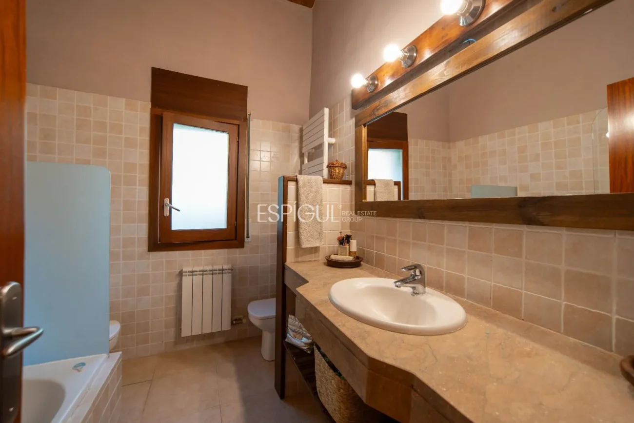 Außergewöhnliches Haus auf dem Golfplatz Girona