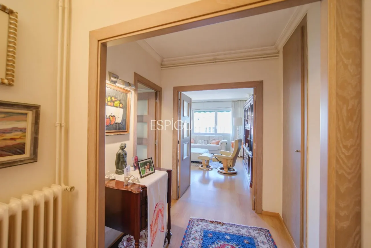 Excepcional piso en Plaza Marquès de Camps