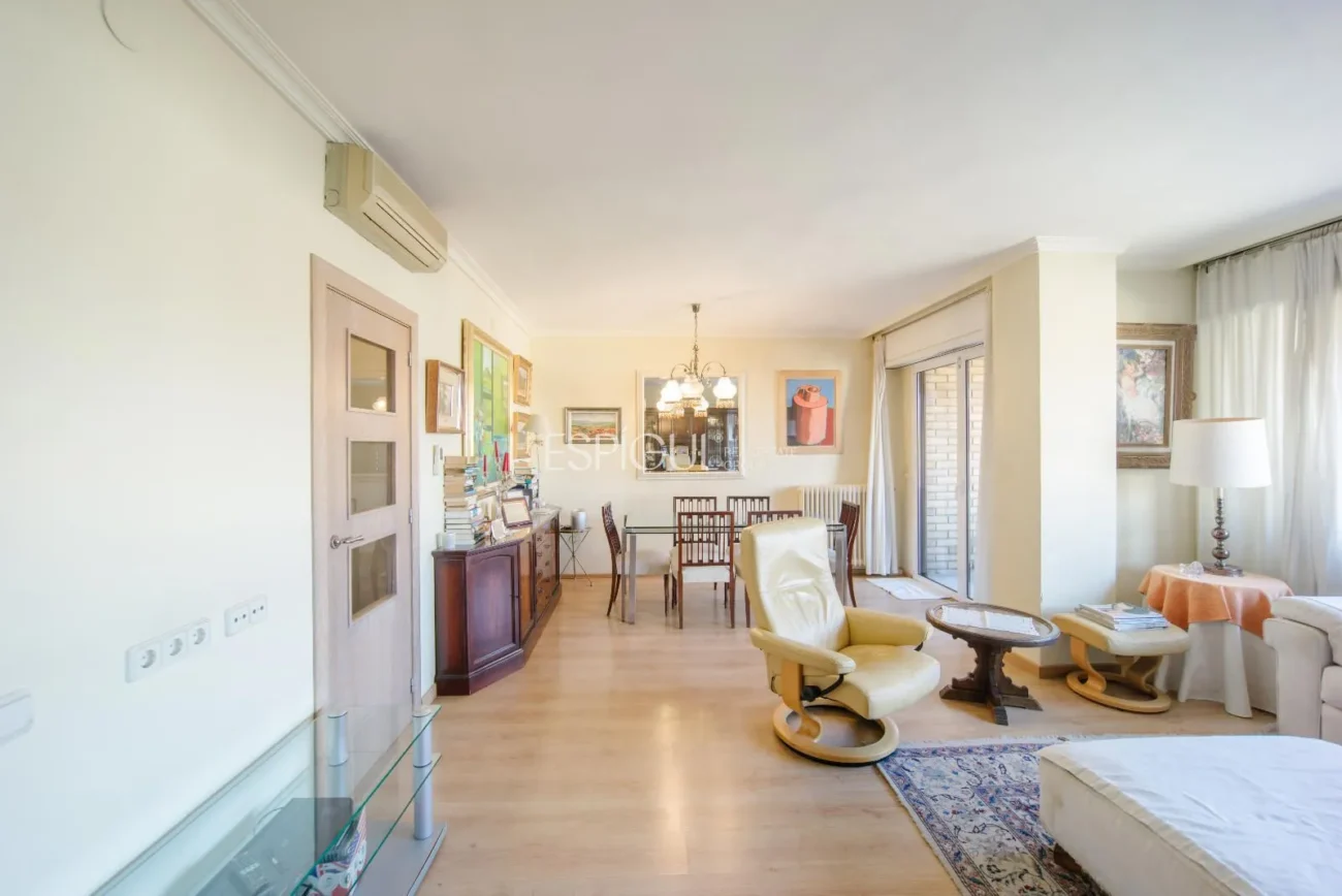 Excepcional piso en Plaza Marquès de Camps