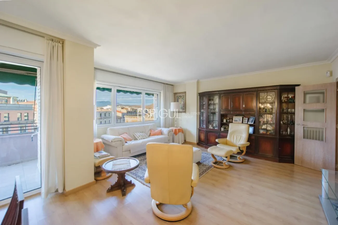 Excepcional piso en Plaza Marquès de Camps