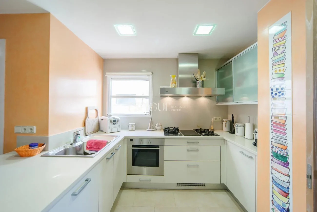 Excepcional piso en Plaza Marquès de Camps