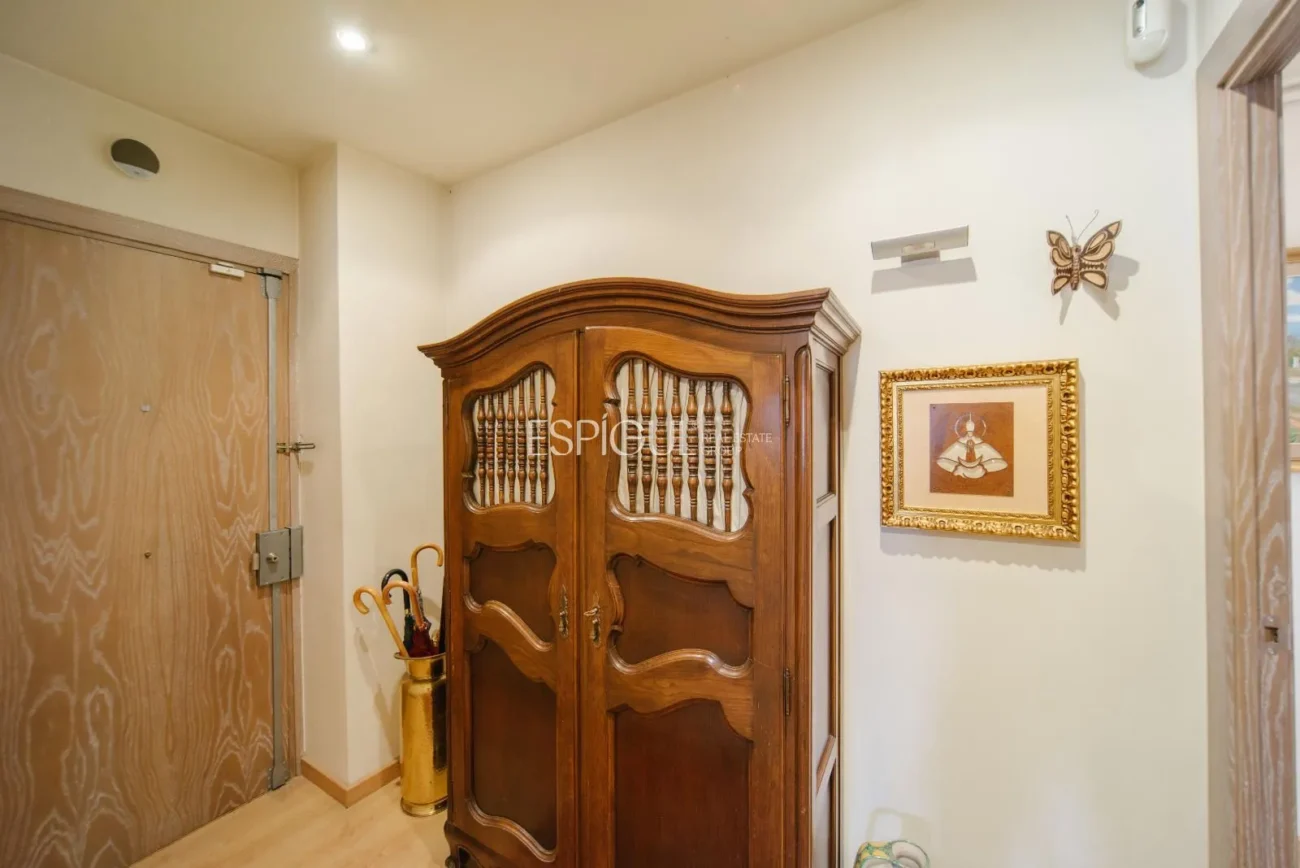 Excepcional piso en Plaza Marquès de Camps