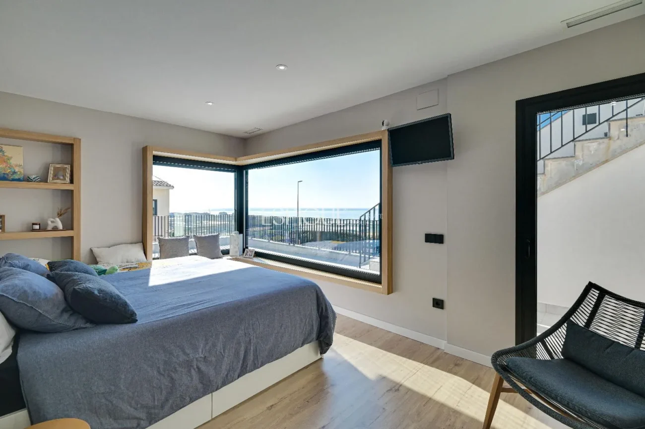 Exclusiva casa con vistas al mar y piscina privada en Santa Susanna