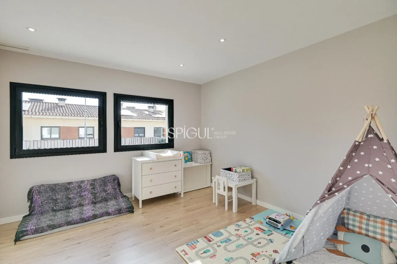 Exclusiva casa con vistas al mar y piscina privada en Santa Susanna