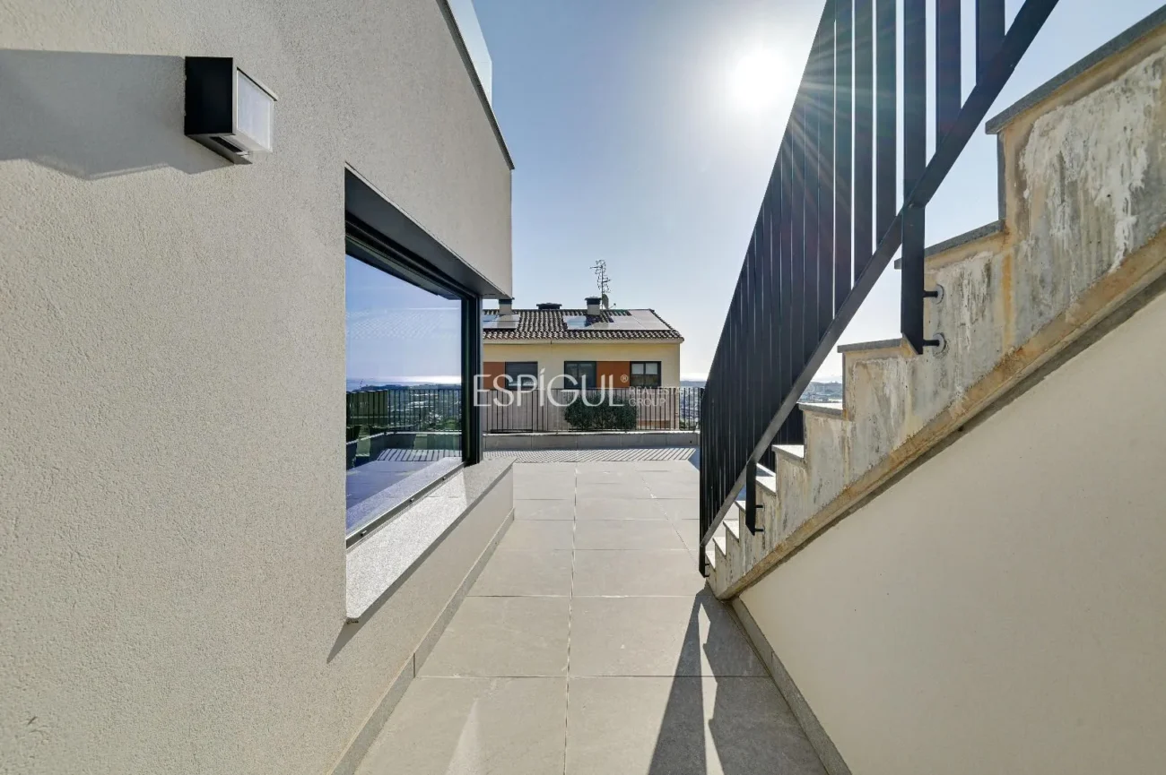 Exclusiva casa con vistas al mar y piscina privada en Santa Susanna