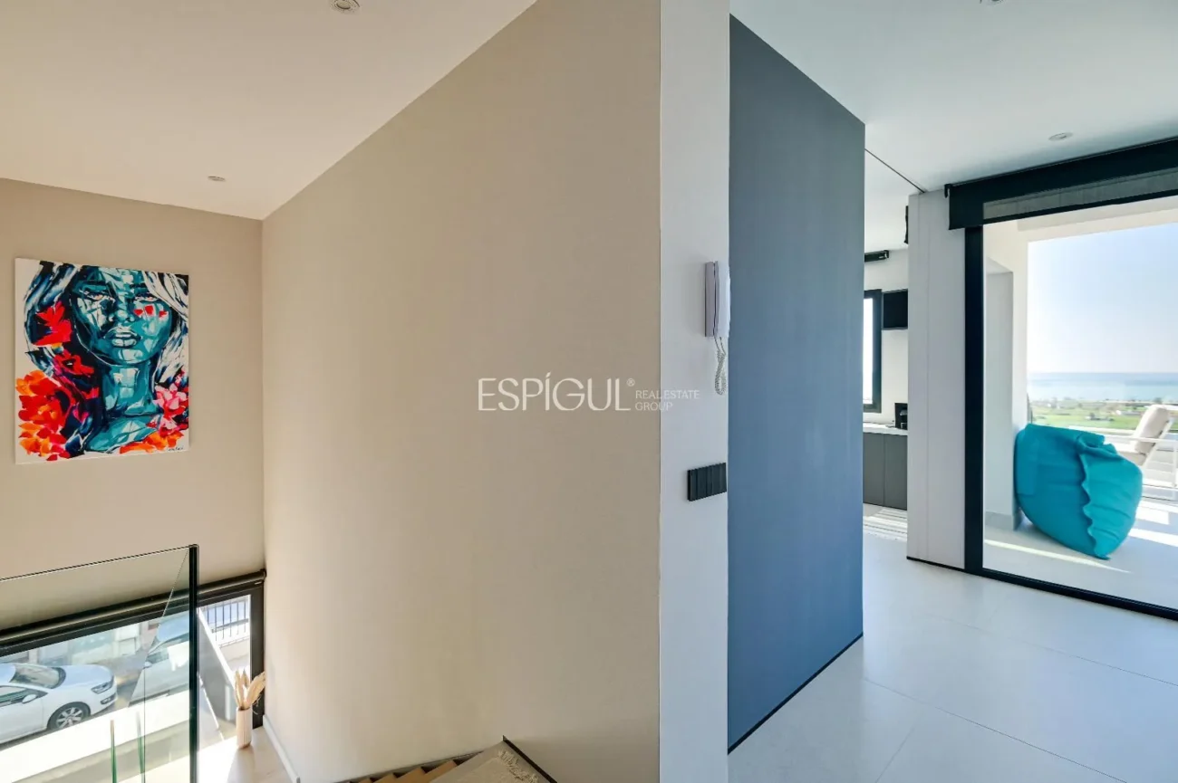 Exclusiva casa con vistas al mar y piscina privada en Santa Susanna