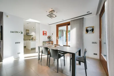 Maison design exclusive à vendre sur le golf de Sant Cugat