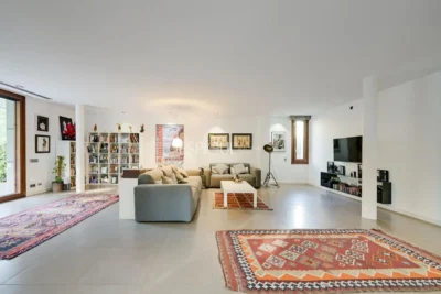 Exclusiva casa de disseny en venda al golf de Sant Cugat