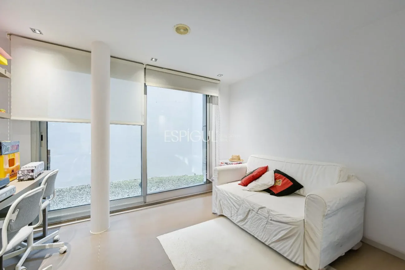 Exclusiva casa de disseny en venda al golf de Sant Cugat