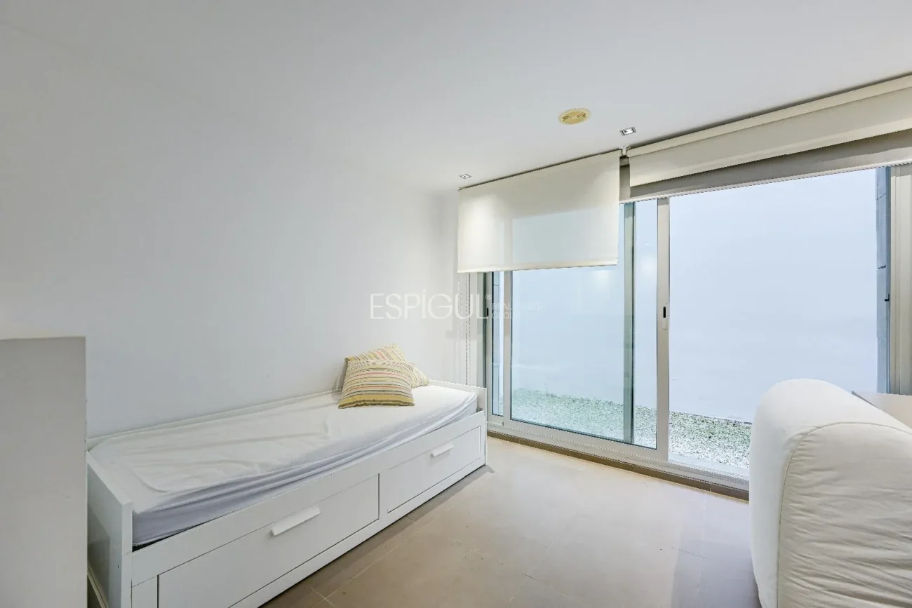 Exclusiva casa de disseny en venda al golf de Sant Cugat