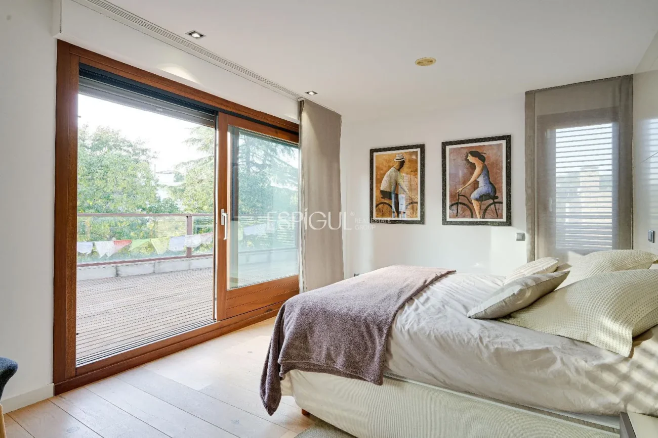 Exclusiva casa de disseny en venda al golf de Sant Cugat