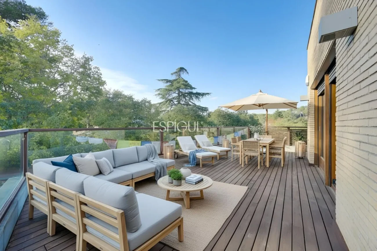 Exclusiva casa de disseny en venda al golf de Sant Cugat