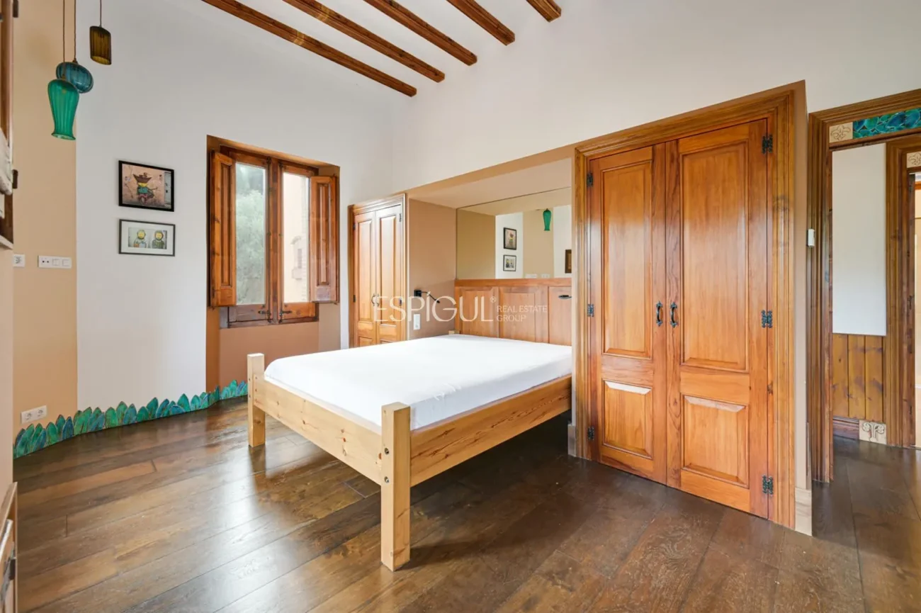 Exclusiva casa histórica en Alella con vistas al mar y licencia turística