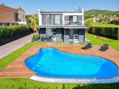 Exclusive Property on the Sant Vicenç De Montalt Golf Course