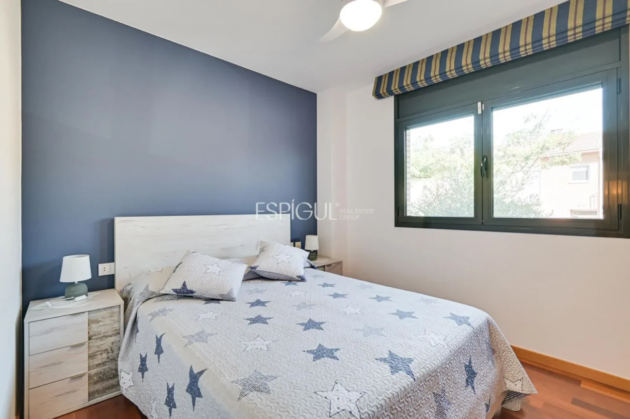 Exclusiva residencia con jardín, piscina y grandes espacios en Sarrià