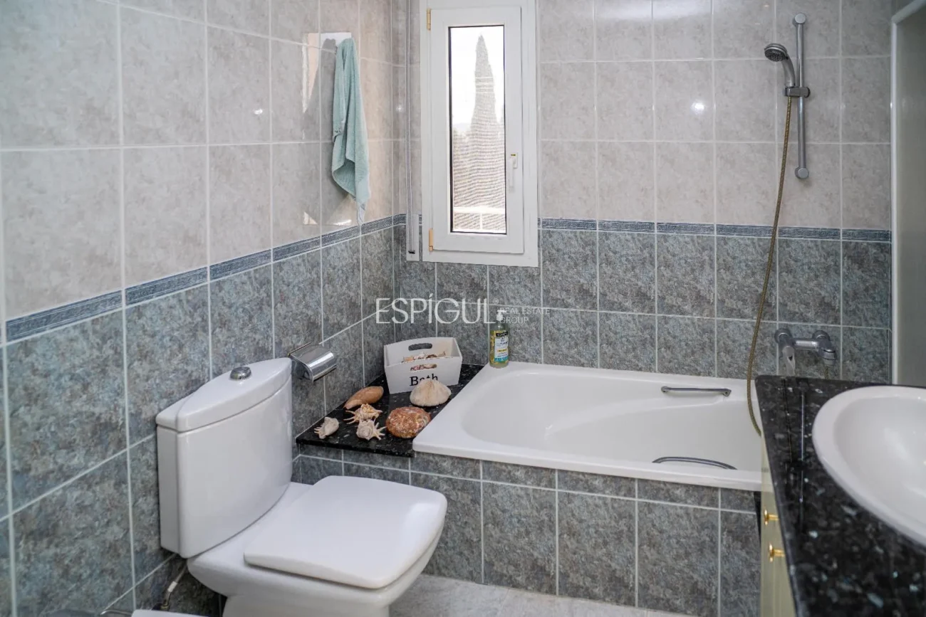 Exclusiva villa con piscina en el corazón de Mont-Ras