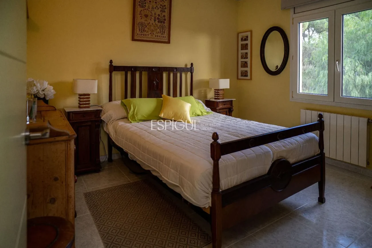 Exclusiva villa con piscina en el corazón de Mont-Ras