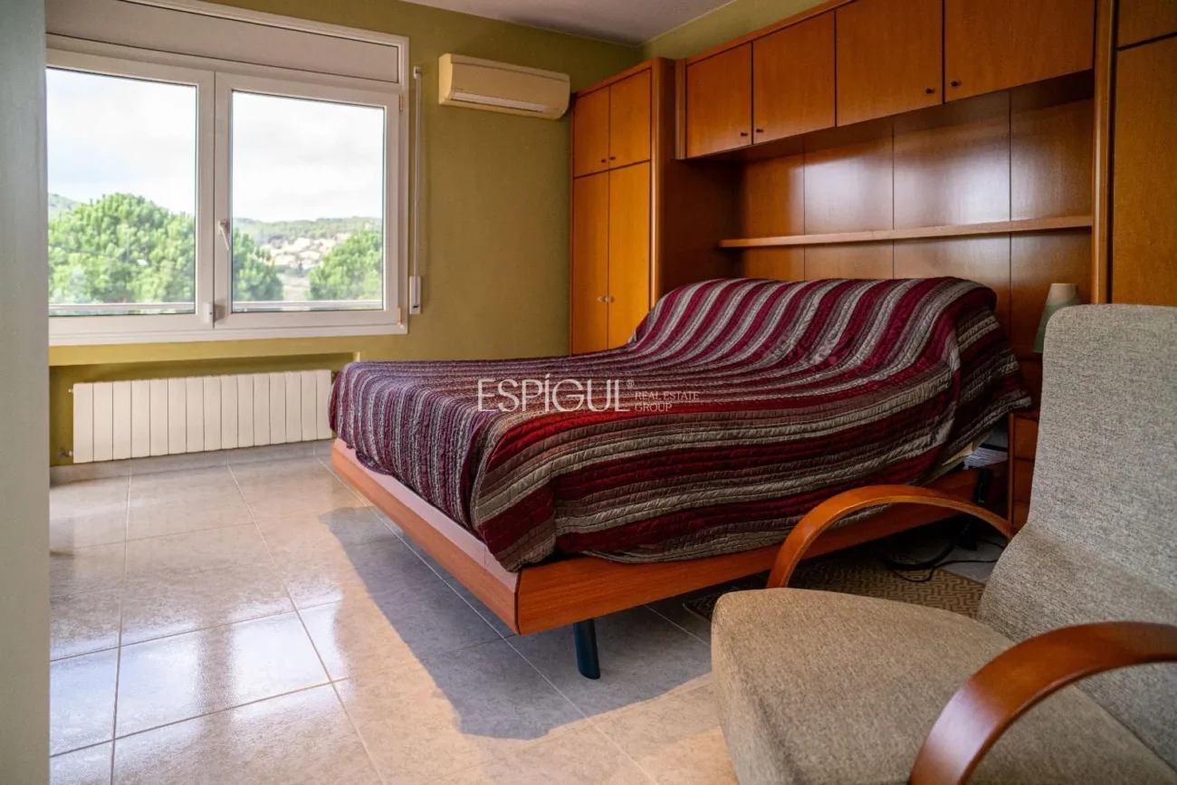 Exclusiva villa con piscina en el corazón de Mont-Ras