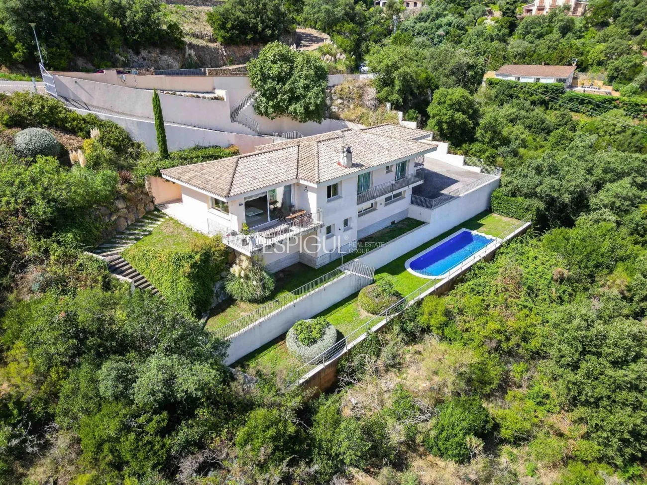 Exclusiva villa con piscina y vistas panorámicas en Playa de Aro