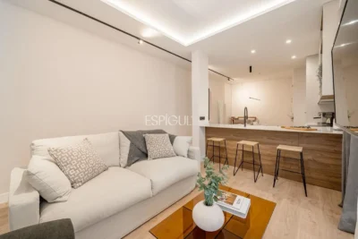 Exclusiva vivienda en Sol de 3 habitaciones y 3 baños