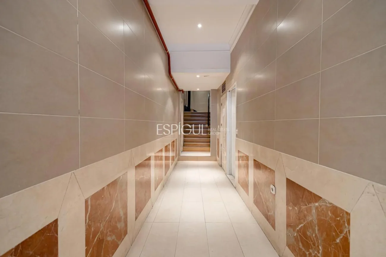 Exclusiva vivienda en Sol de 3 habitaciones y 3 baños