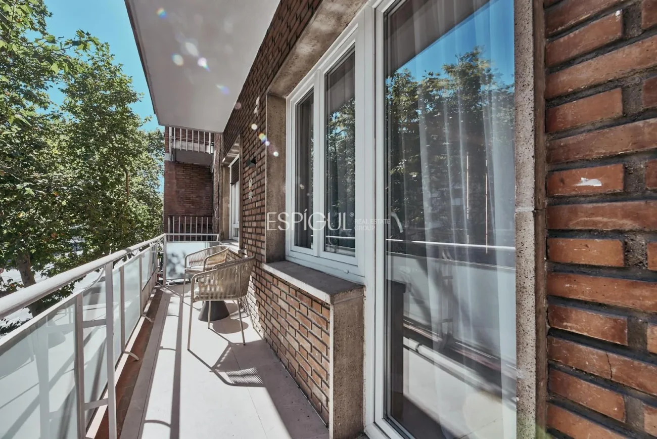 Exclusiva vivienda exterior en Calle Alcántara