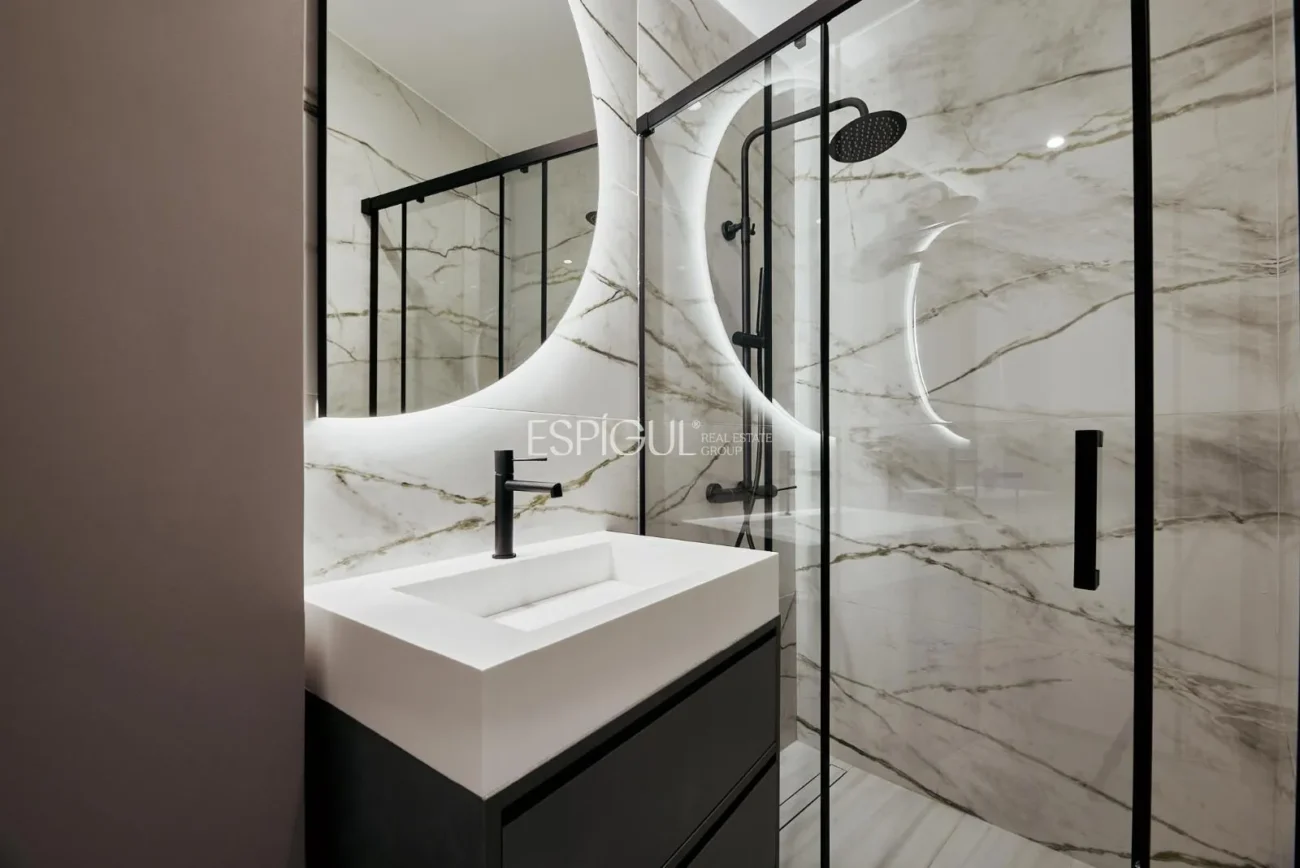 Exclusiva vivienda exterior en Calle Alcántara