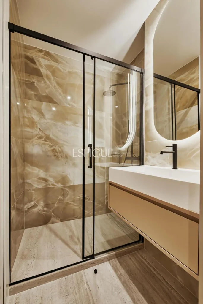 Exclusiva vivienda exterior en Calle Alcántara