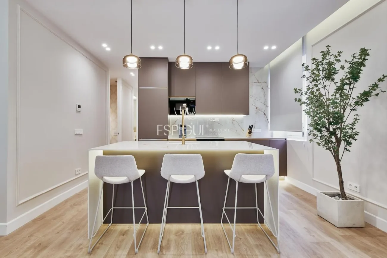 Exclusive Luxury Apartment in Juan Bravo, Salamanca District