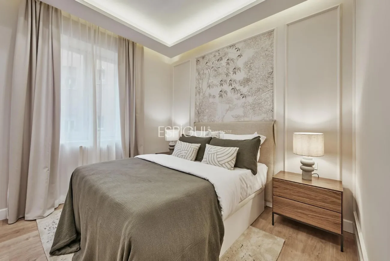 Exclusive Luxury Apartment in Juan Bravo, Salamanca District
