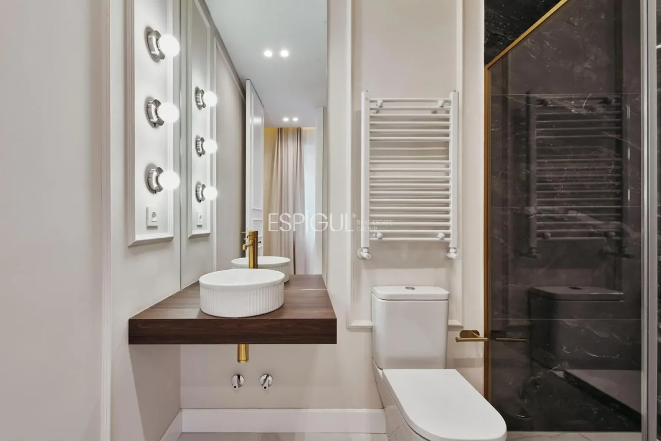 Exclusive Luxury Apartment in Juan Bravo, Salamanca District