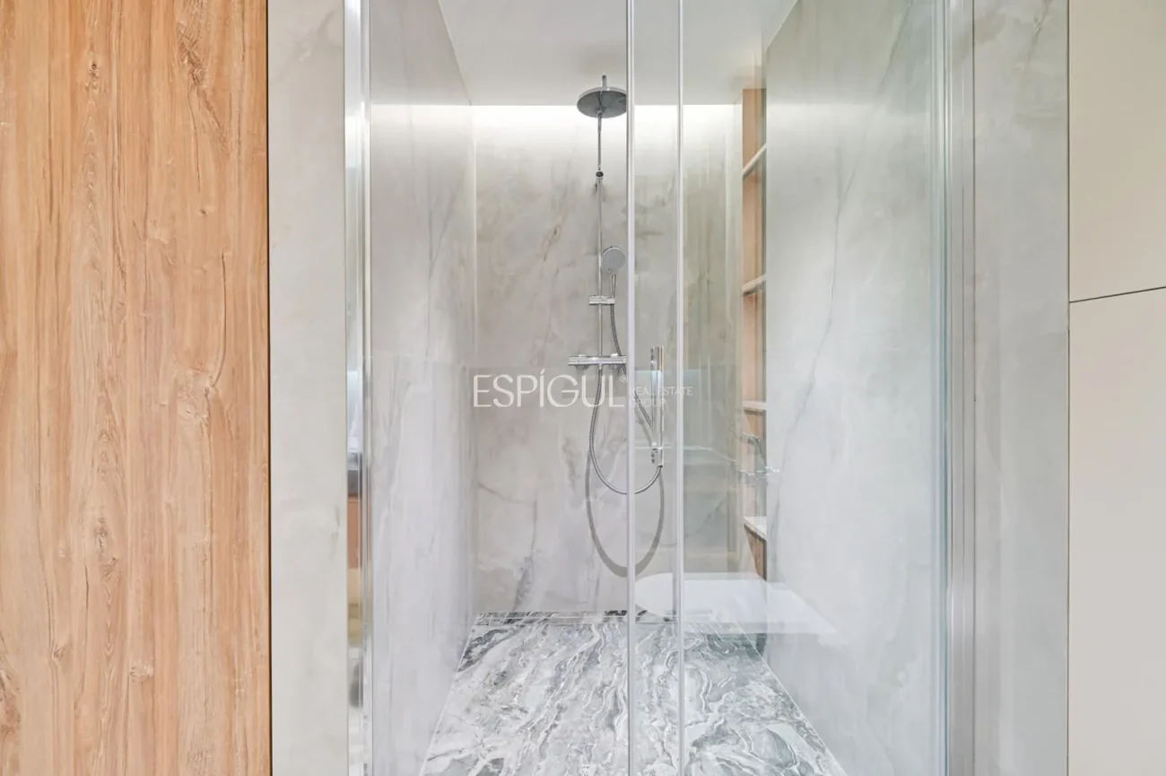 Exclusivo piso en venta en Calle Bruc, Barcelona