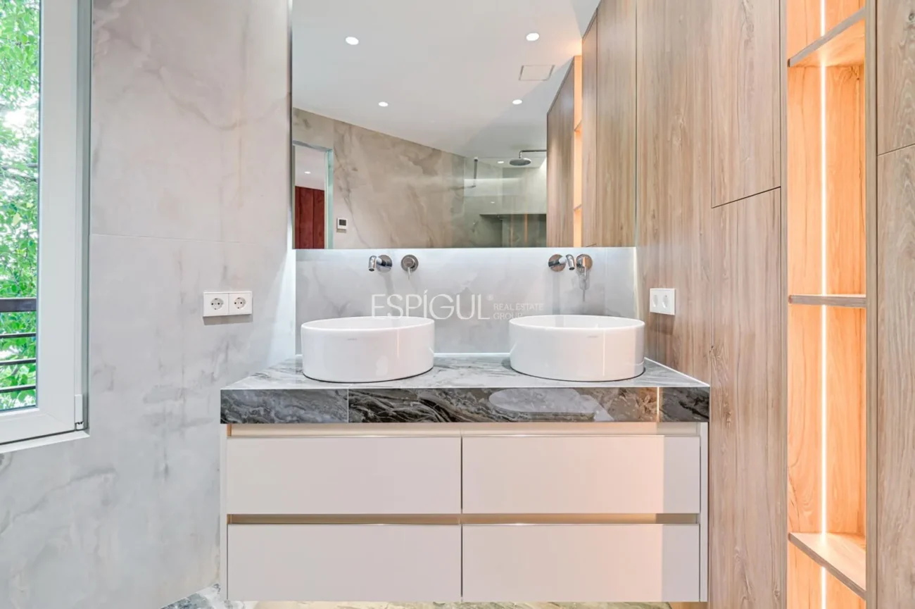 Exclusivo piso en venta en Calle Bruc, Barcelona