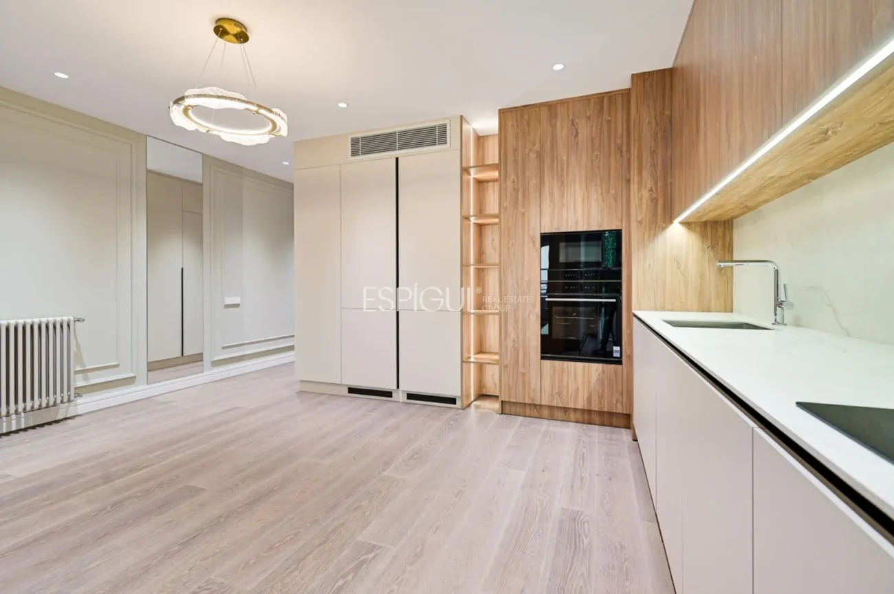 Exclusivo piso en venta en Calle Bruc, Barcelona