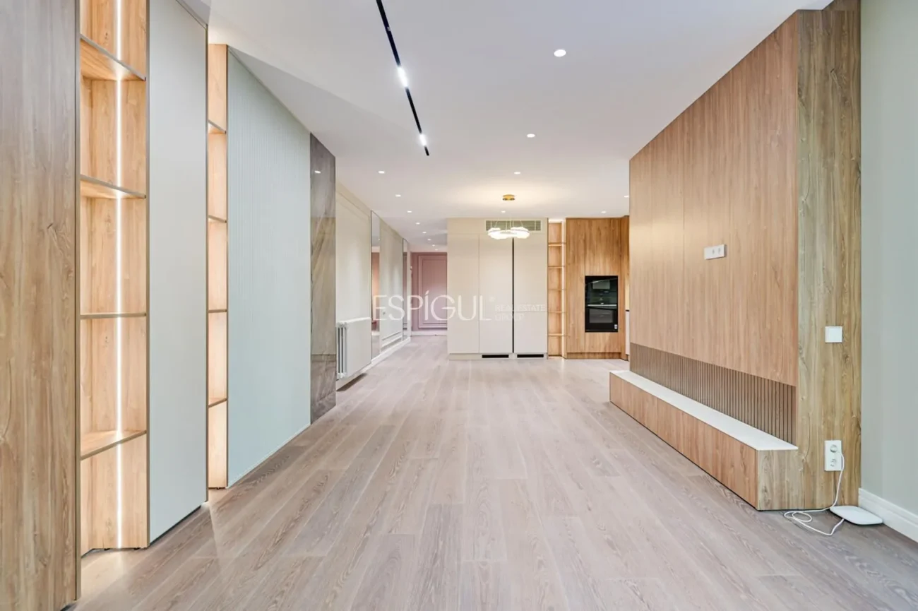 Exclusivo piso en venta en Calle Bruc, Barcelona